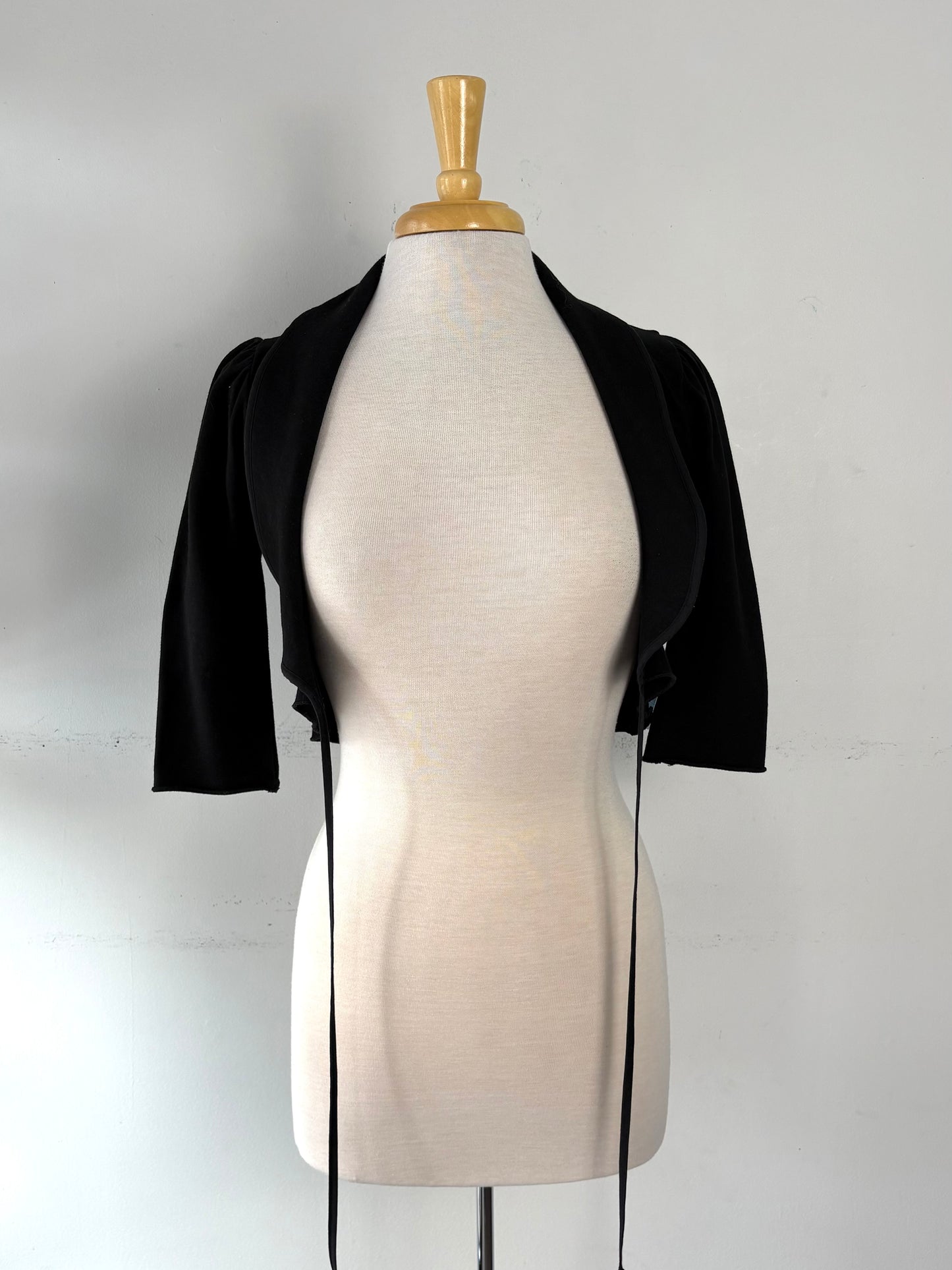 Boléro noir | MKHA-01 (S fait XS)