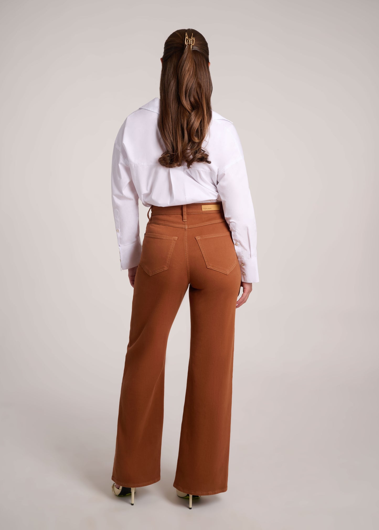 Jeans large brun| 2742 Aurora | Yoga Jeans