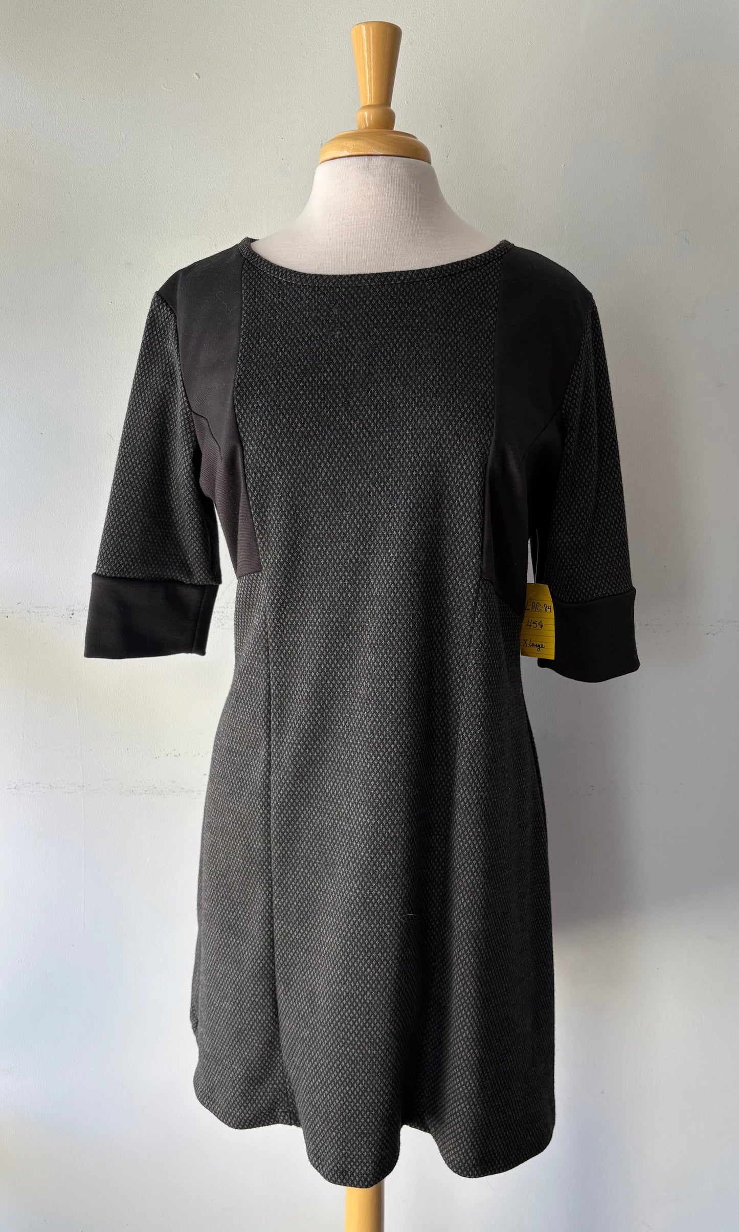 Robe découpe grise, manche 3/4 | VLAC-84 (XL)