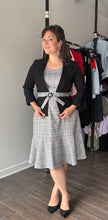 Charger l'image dans la galerie, Robe sans manche avec volant au bas | Adèle (Pinkmuchacha)