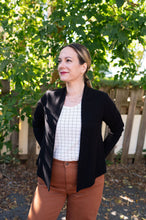 Charger l'image dans la galerie, Veste courte tricot noir | Pinkmuchacha'