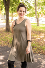 Charger l'image dans la galerie, Robe réversible ample de couleur (Pinkmuchacha)