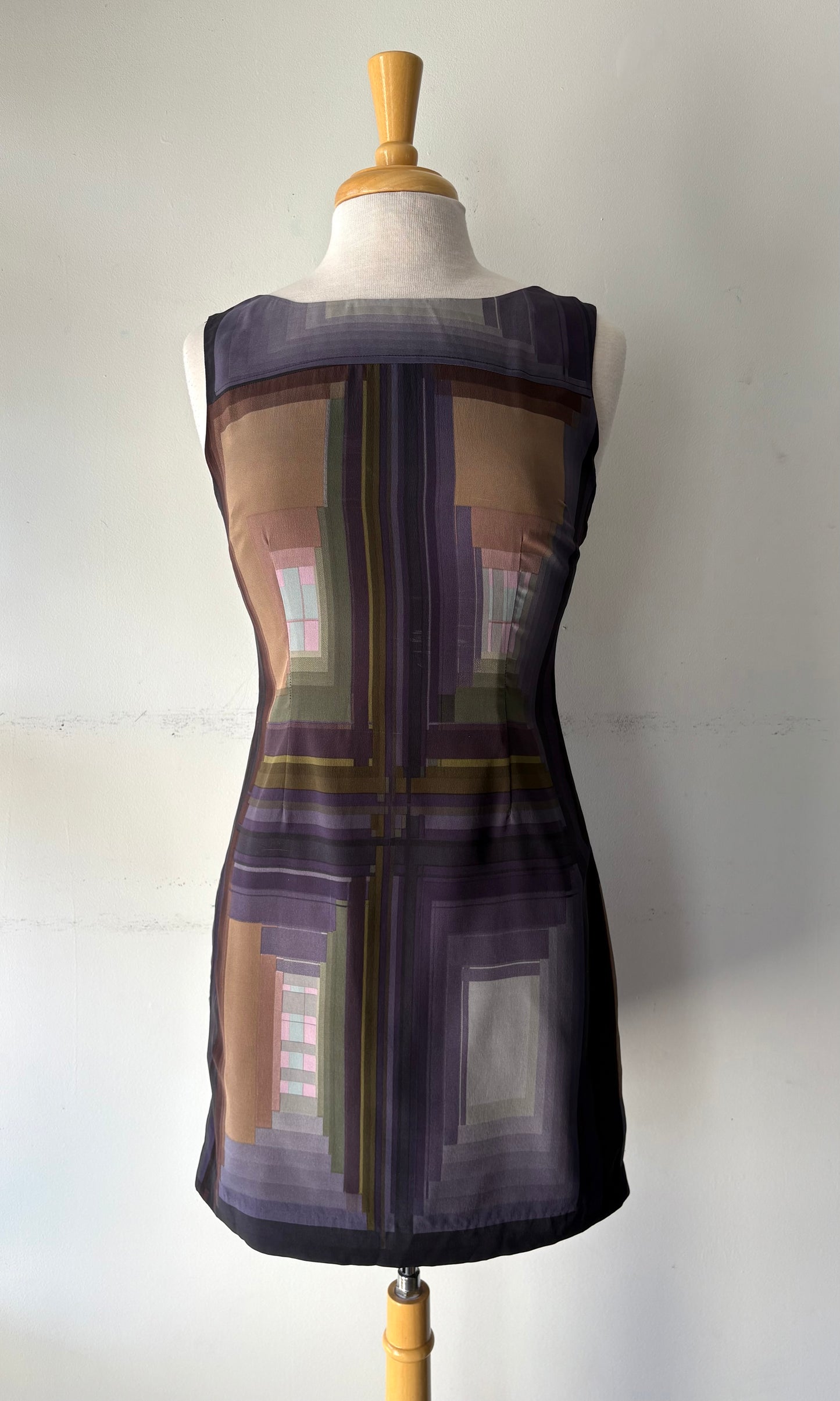 Robe pas manche, gris/noir/violet | NMIL-28 (S)