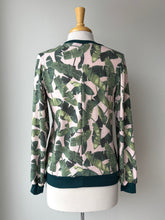 Charger l'image dans la galerie, Pull manches longues, col "V", motif feuille de palmier | Palmas (Pinkmuchacha)