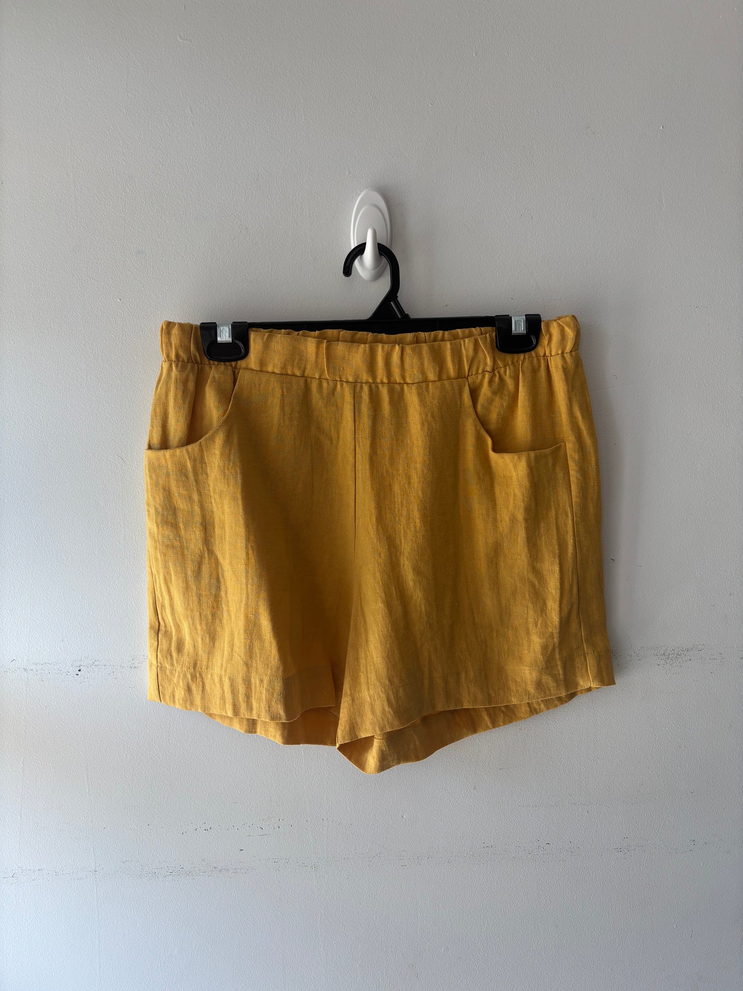 Short en Lin PE23-04