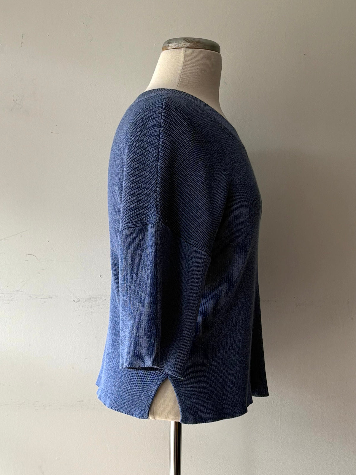 Chandail tricot lavande, encolure en rond, manche 3/4 | CHEB-37 (S/M)