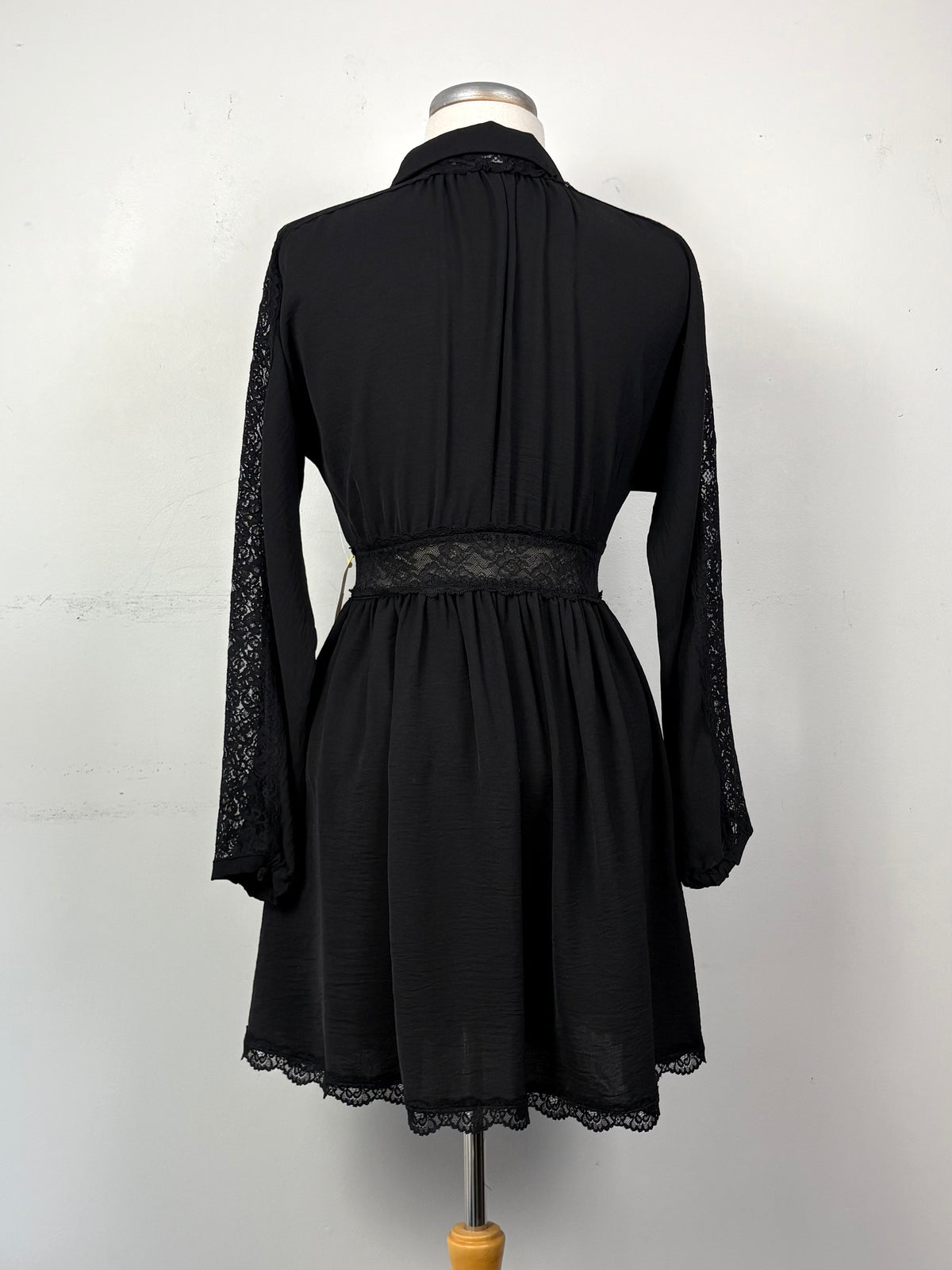 đ§ Robe noire manche longue/dentelle | MDUB-08 (S)