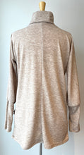 Charger l'image dans la galerie, Chandail ample avec col | Liliane 2.0 (Pinkmuchacha)