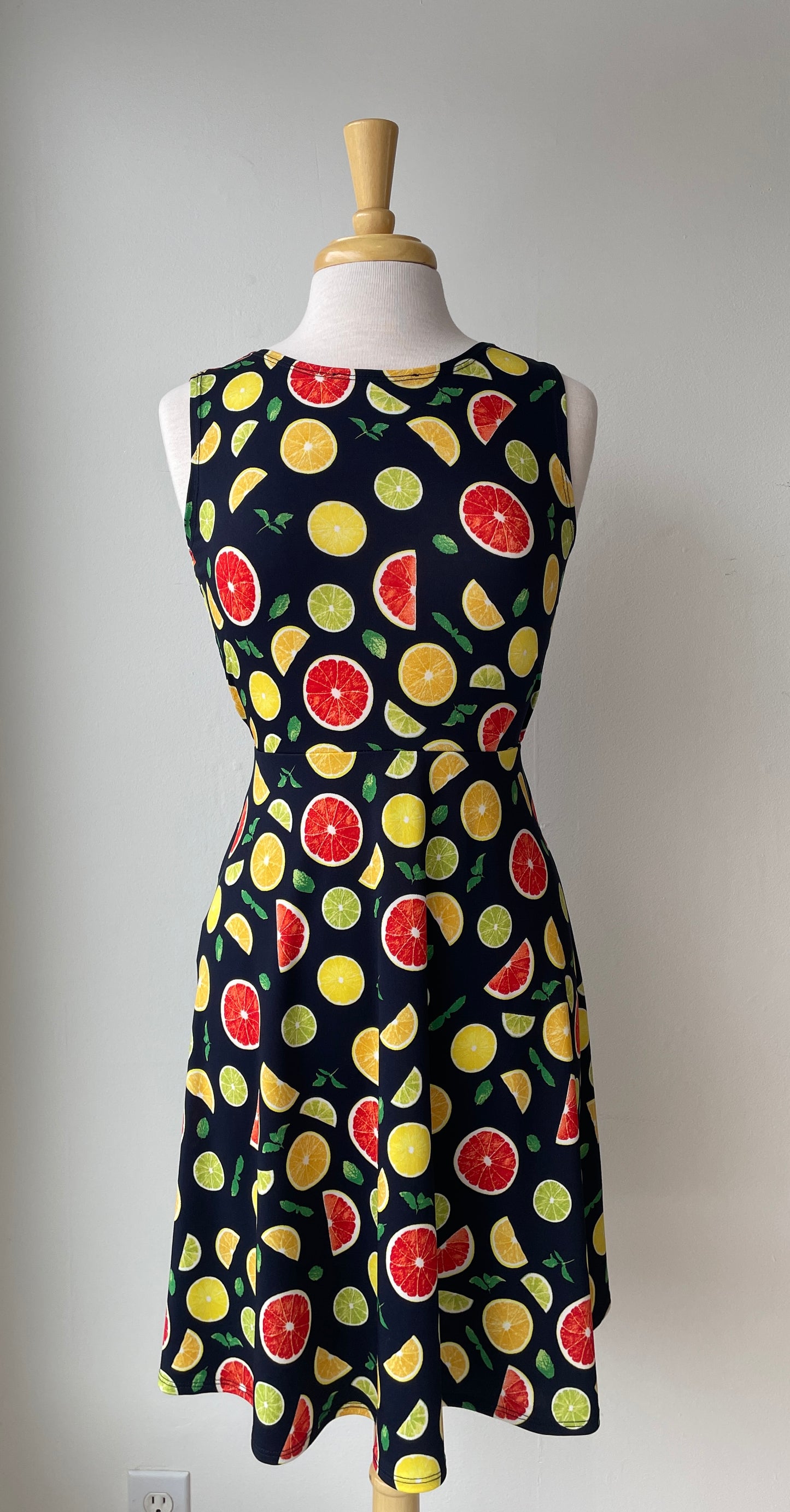 Robe d'été infroissable imprimée fruits | Pomelo (Pinkmuchacha)