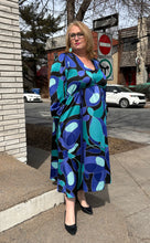 Charger l'image dans la galerie, Robe longue, encolure "V" et manches longues | Clara (Pinkmuchacha)