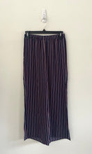 Charger l'image dans la galerie, Pantalon large avec fente XXS | Anguilla (Pinkmuchacha)