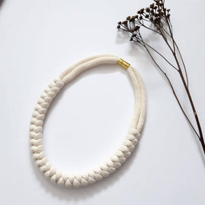 Collier Ari Snake Knot