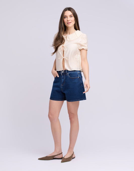 Short jeans foncé | 2906 Nicole | Yoga Jeans