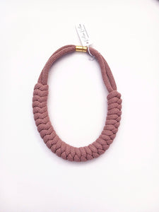 Collier Ari Snake Knot