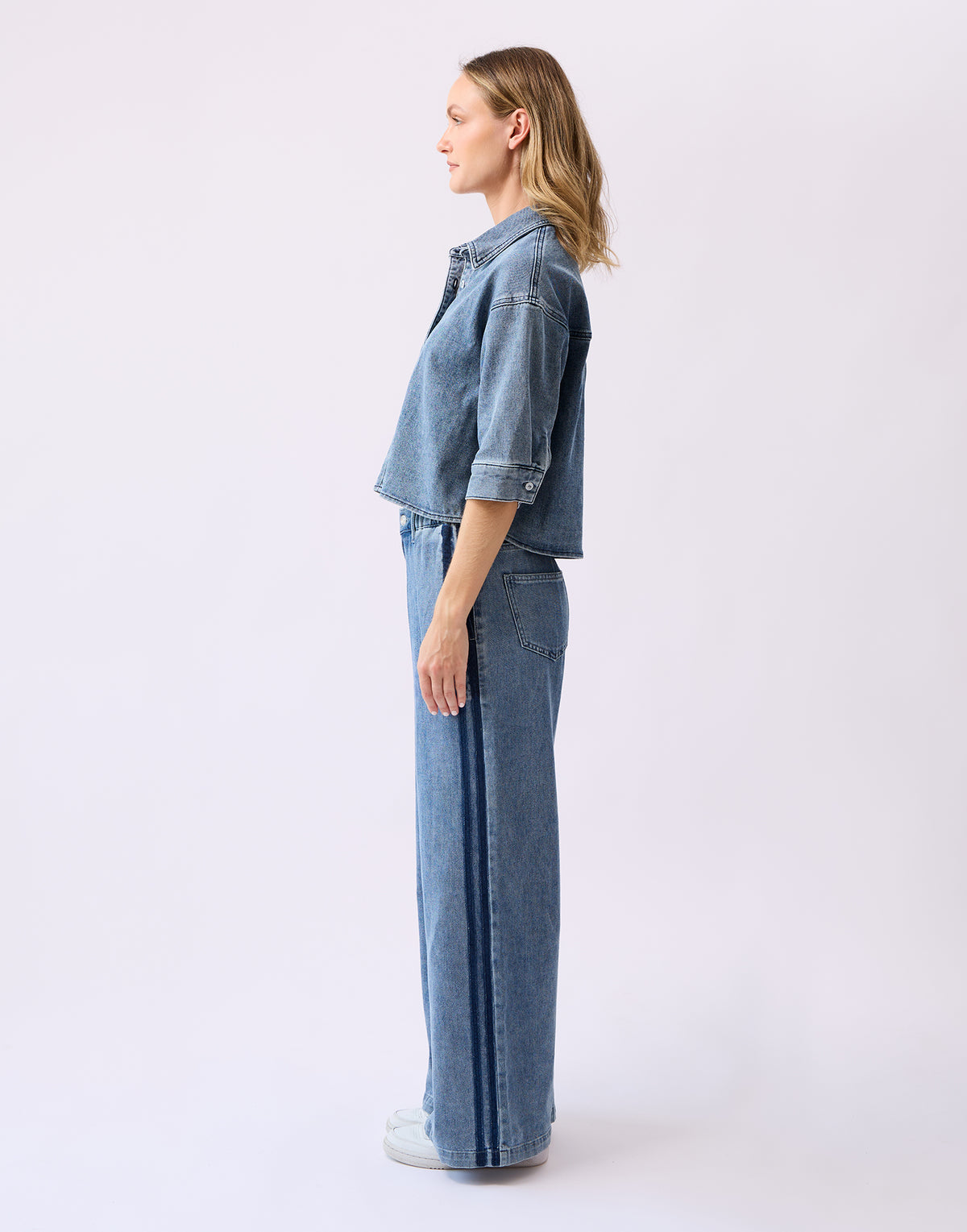 Jeans large bleu moyen| 3017 Alpine| Yoga Jeans