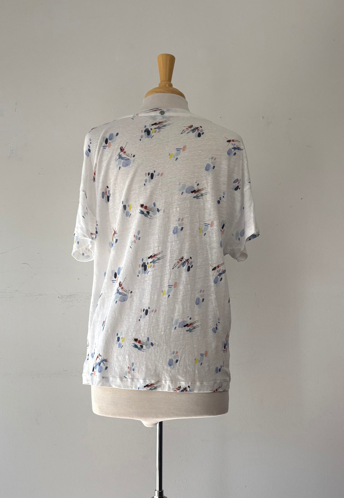 T-shirt fond blanc motif, manche courte, encolure en V , 100 % lin | ASIM-197 (42)