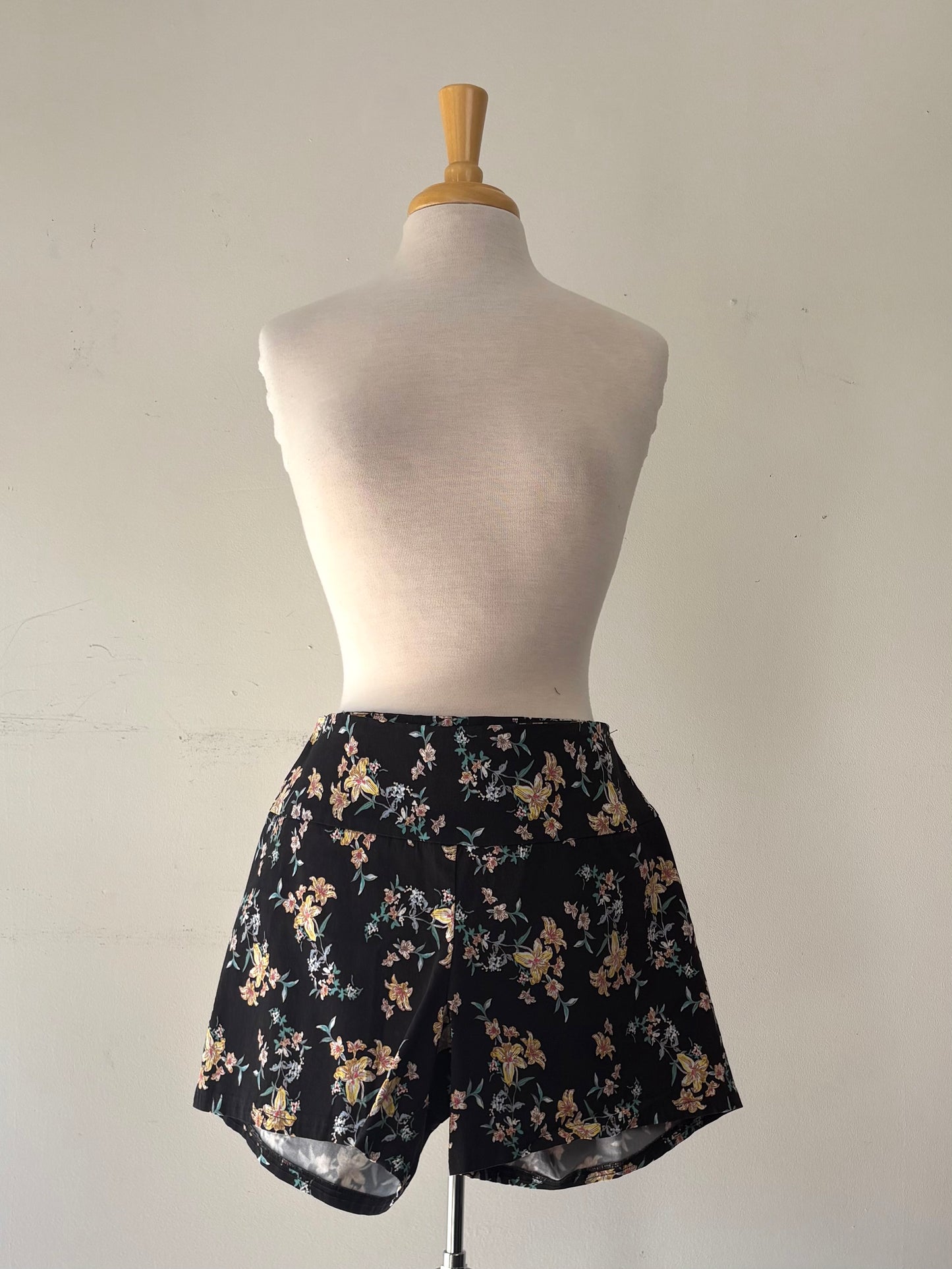 Short noir fleuri | ASIM-183 (XL)