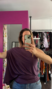 Haut asymétrique mauve | JLEG-08 (O/S)