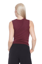 Charger l&#39;image dans la galerie, Haut sans manches froncé | I Love Tyler Madison
