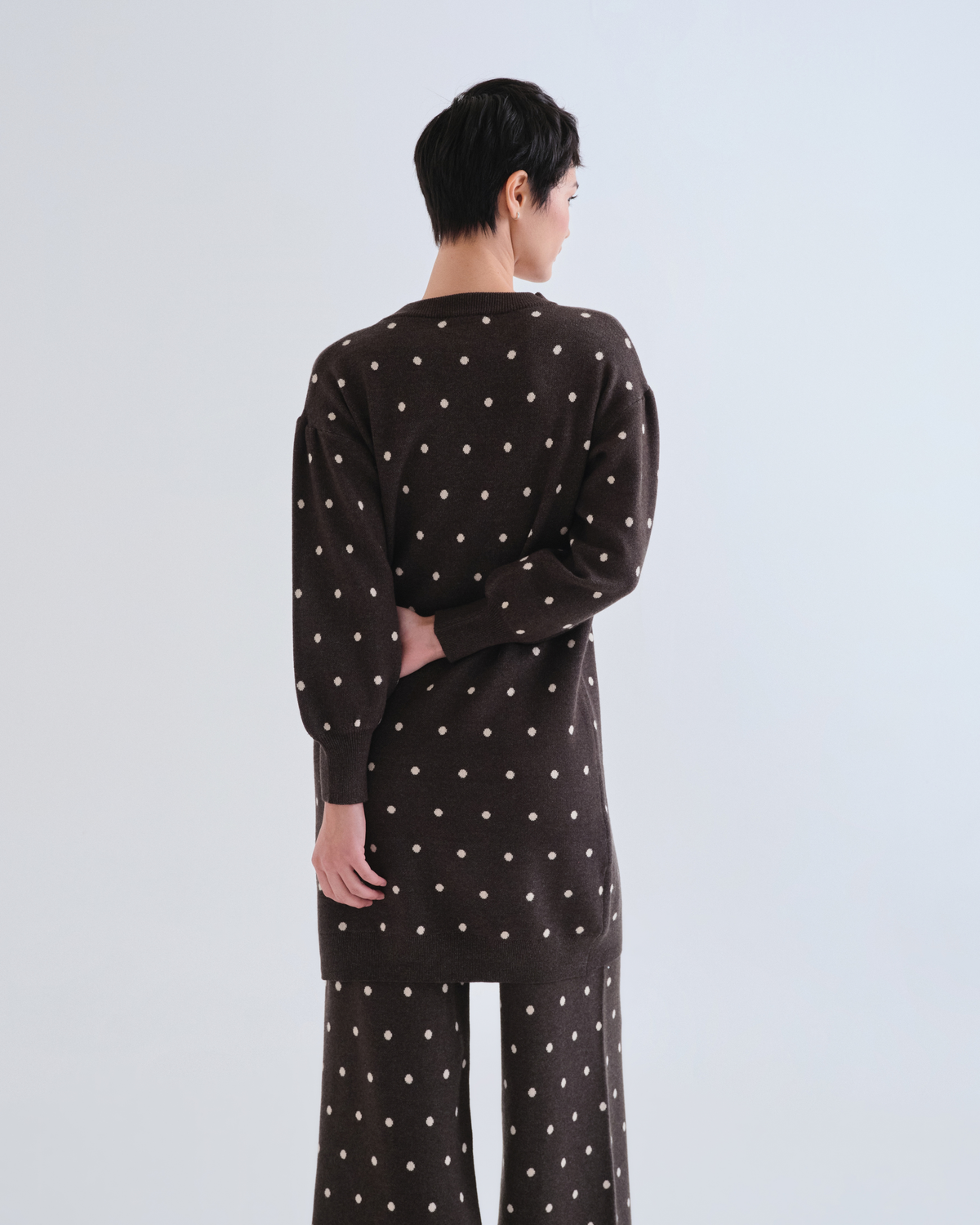 Robe courte à pois blancs Compañía Fantástica, vue de dos