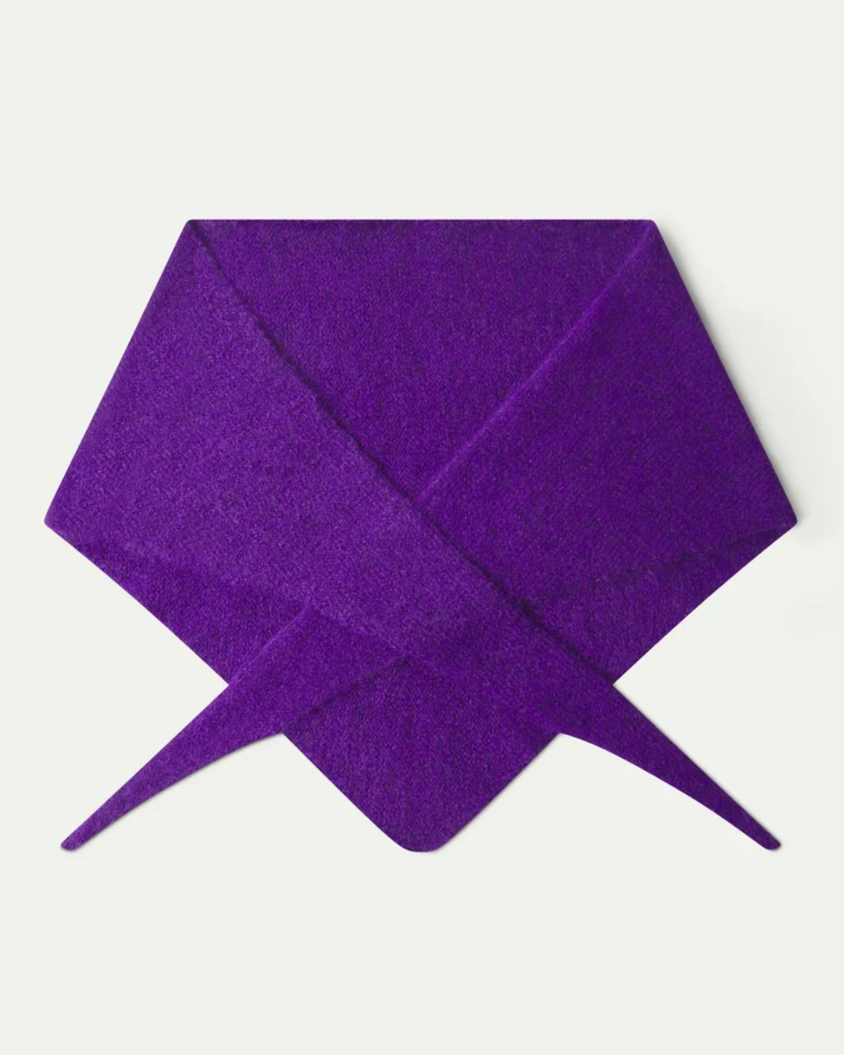 Foulard triangulaire mauve en tricot Compañía Fantástica, vue à plat