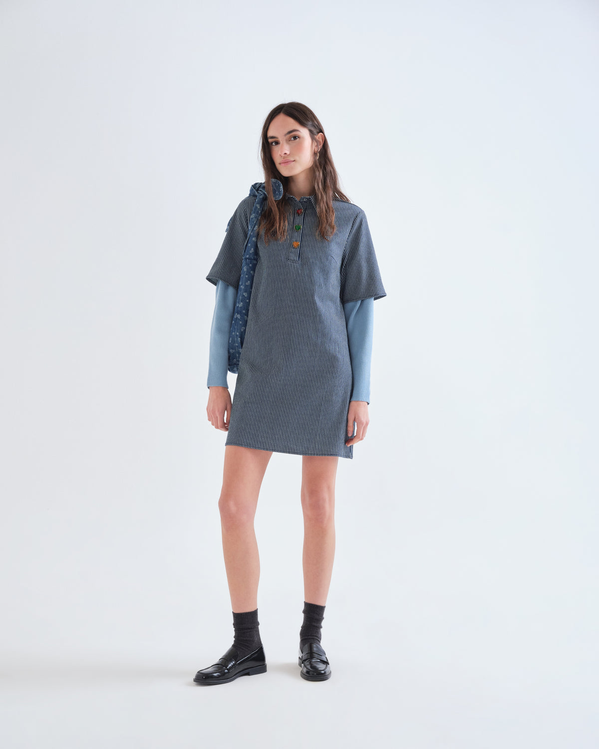 Robe rayée bleue Compañía Fantástica, silhouette complète