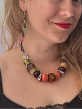 Charger l&#39;image dans la galerie, Collier billes orange/vert/ brun | ASTP-11
