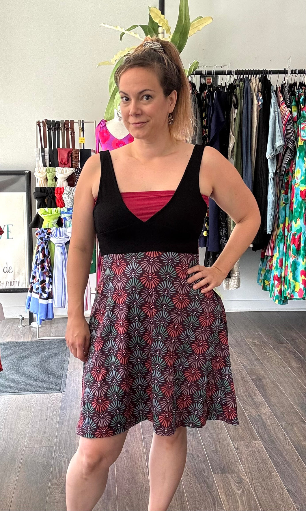 Robe haut noir bas à motifs | LPAQ-16 (M fait L)