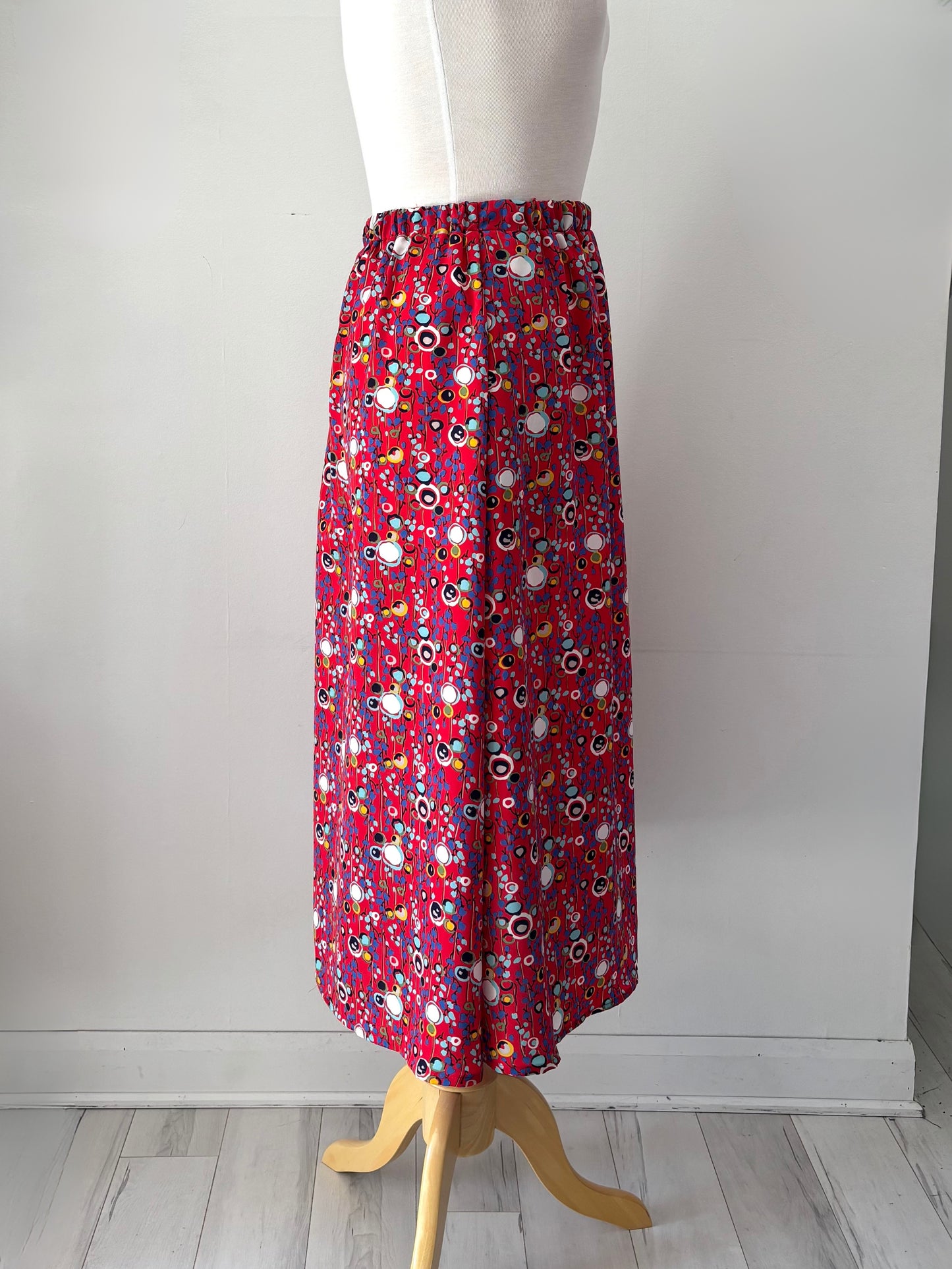 Jupe midi, taille élastique avec poches | Arielle (Pinkmuchacha)