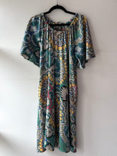 Charger l&#39;image dans la galerie, Robe à motif à col coulissant et à dos ouvert | ASIM-53 (XL)
