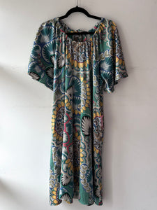 Robe à motif à col coulissant et à dos ouvert | ASIM-53 (XL)