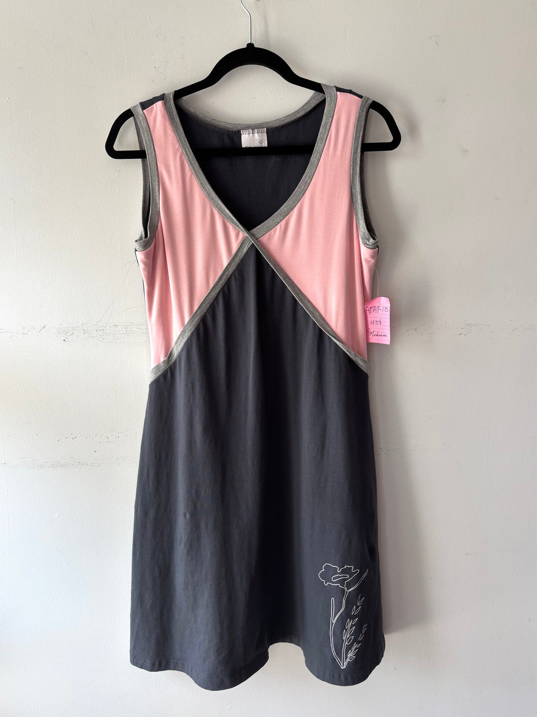 Robe grise sans manche | AFAF-10 (M)