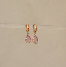 Charger l&#39;image dans la galerie, Dipo - Boucles d&#39;oreilles goutte en pierre de verre lilas
