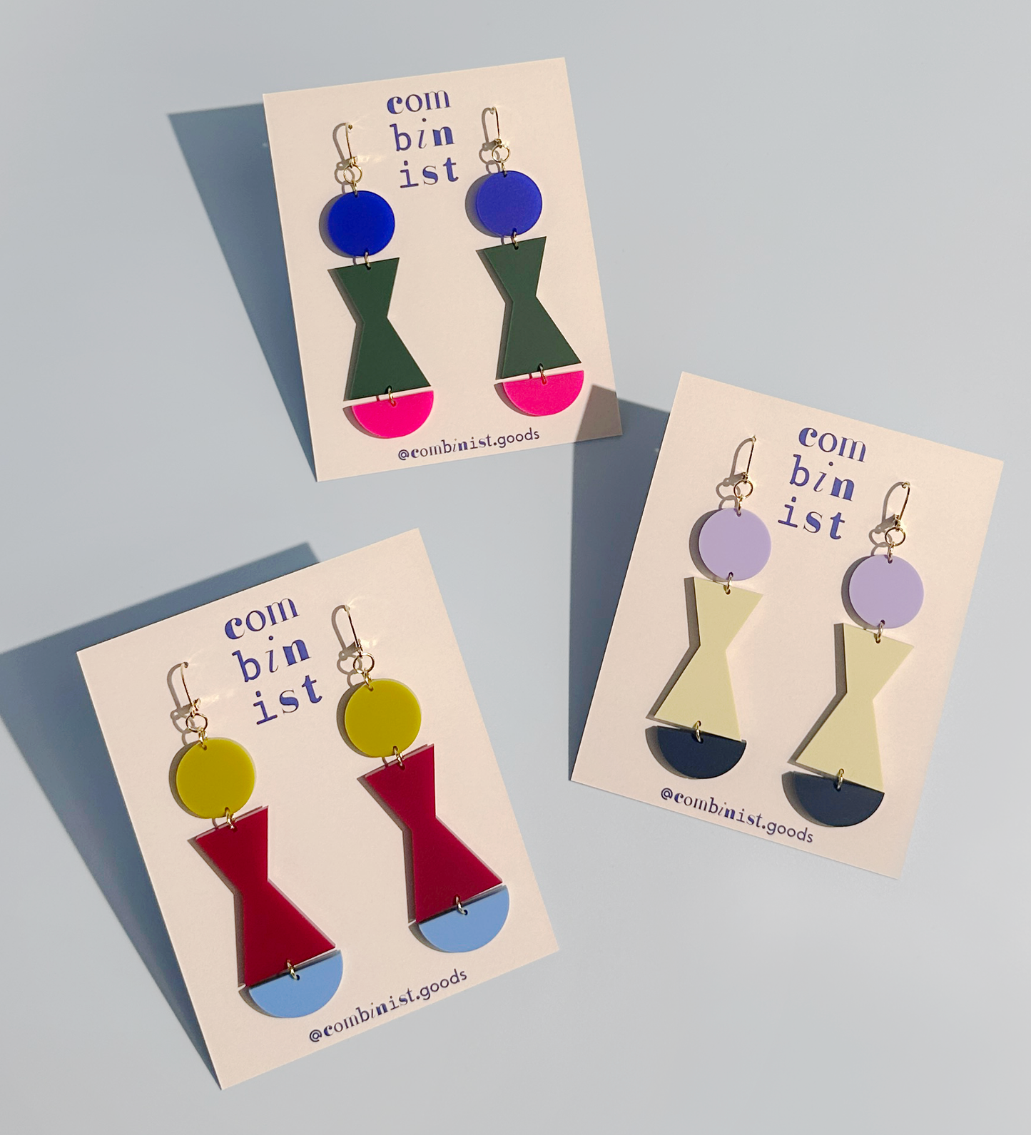 Boucles d'oreilles pendantes en forme abstraite | Combinist Goods