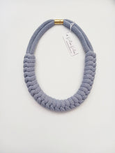 Charger l&#39;image dans la galerie, Collier Ari Snake Knot
