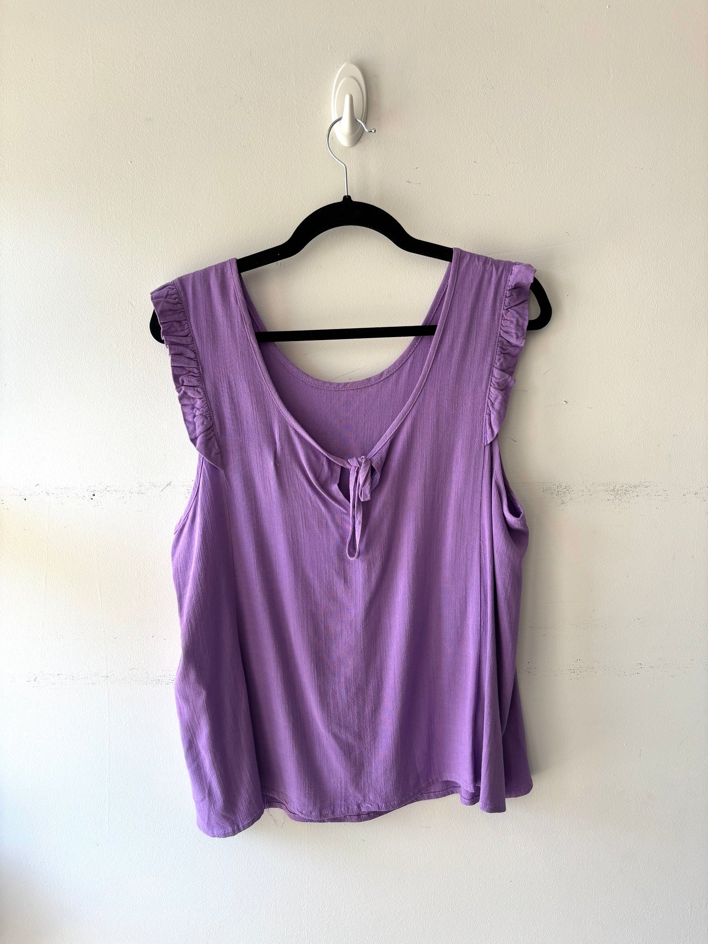 Camisole à volant E23-13