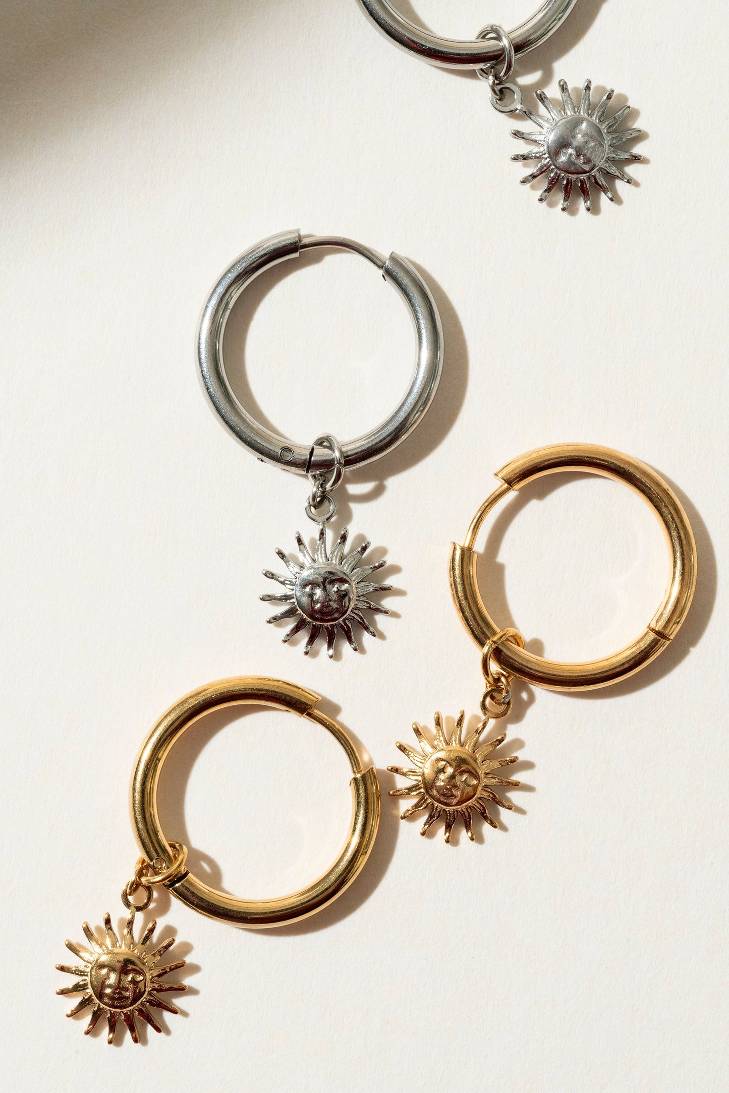 Boucles d'oreilles Soleil Soleil (anneaux)