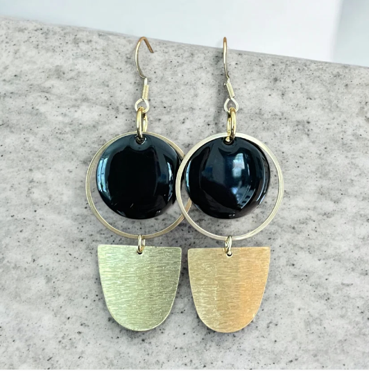 Boucle d'oreilles classique noir et or | MF-353