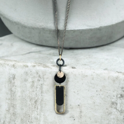 Collier épuré noir et or | MF-334
