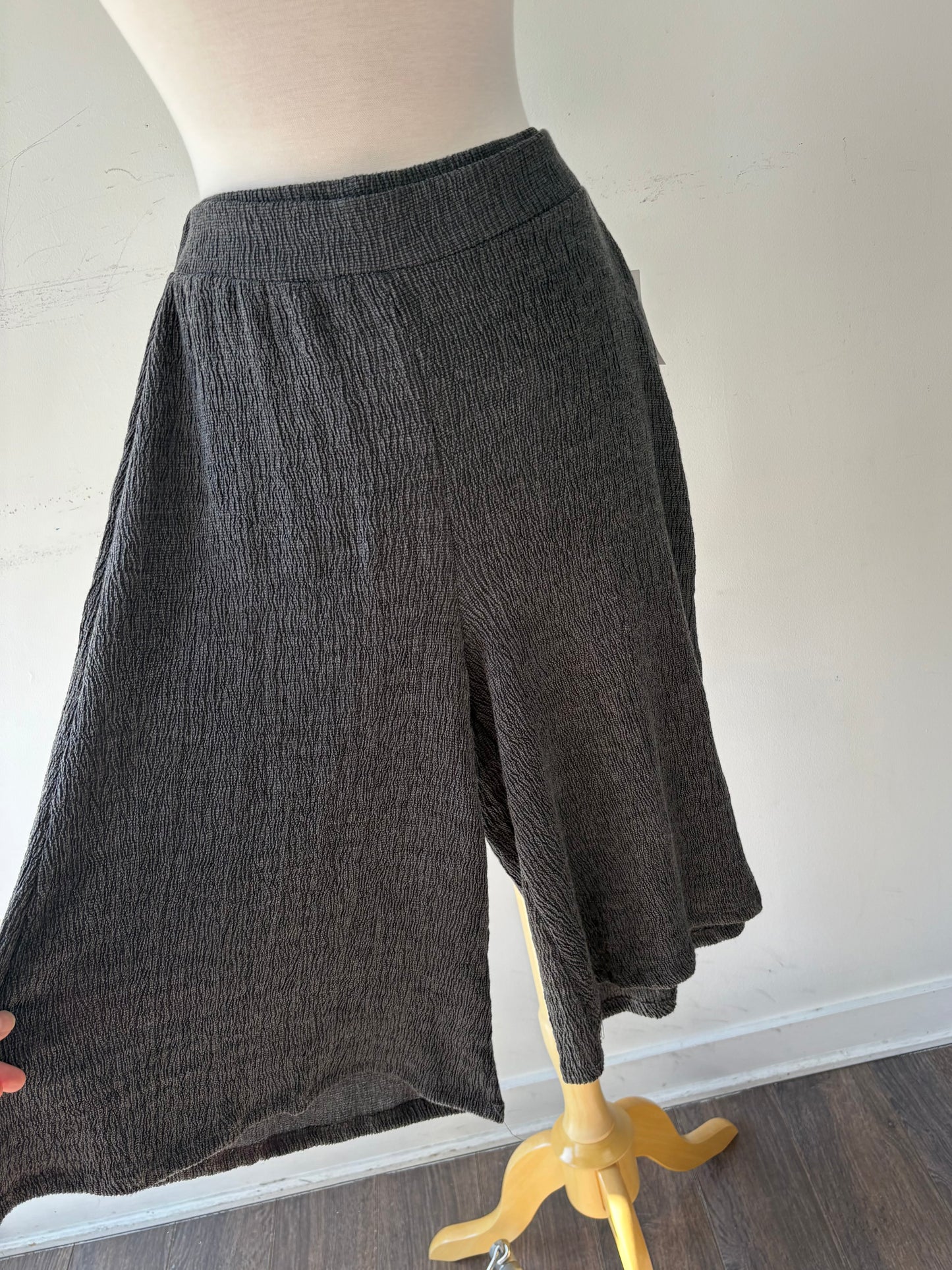 Bermuda gris charcoal jambe large | GCAR-06 (M)