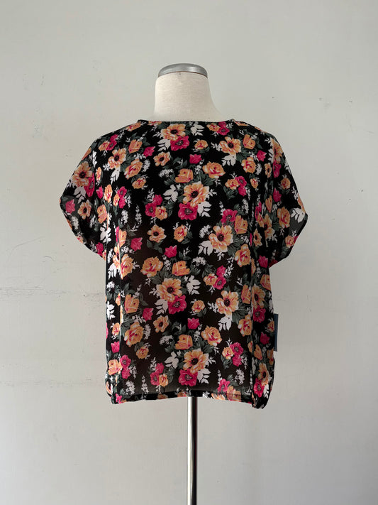 Top noir, fleuri rose/pêche/blanc, bout de manche | KROB-06 (S)