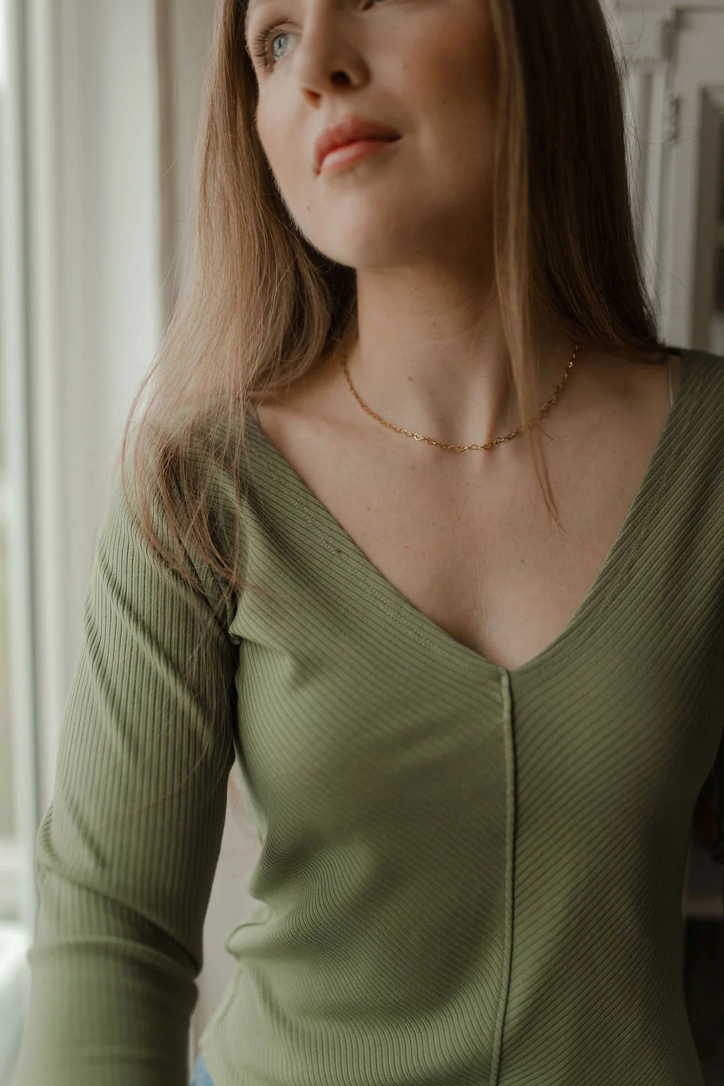 Chandail manche longue V plongeant | Louve