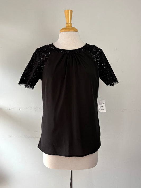 Haut noir manche courte dentelle | NMIL-69 (M)