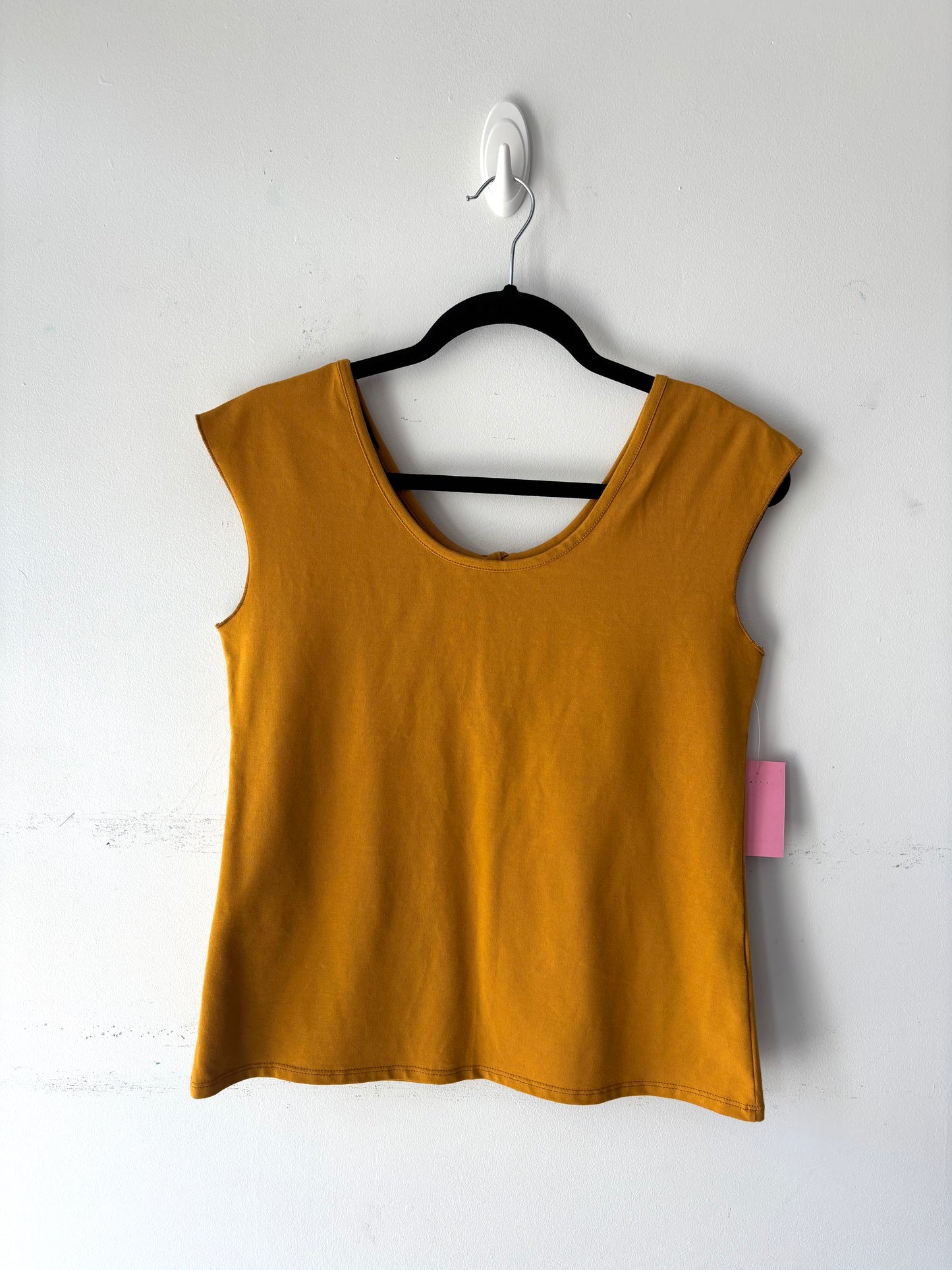Camisole moutarde Ève Lavoie, neuve | CCHA-17 (XS)