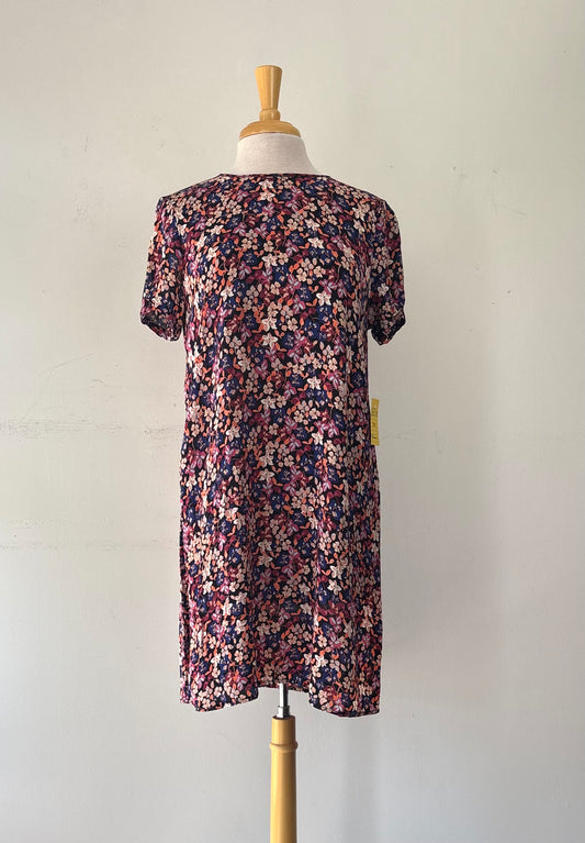 Robe courte fleurie, manche courte, encolure en rond | JBEA-28 (M)