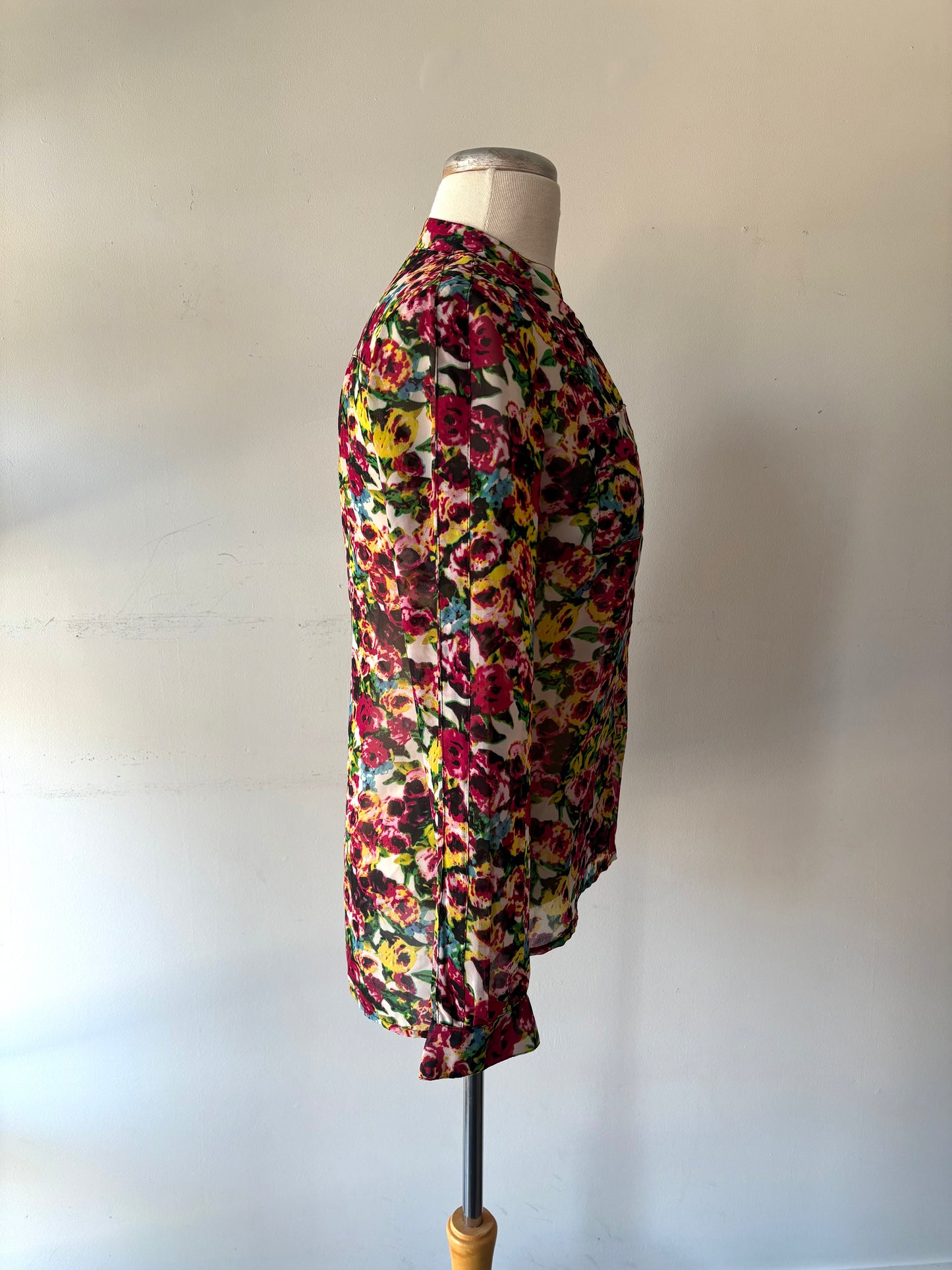 Chemisier fleuri, coloré transparent, manche longue | NMIL-59 (S)
