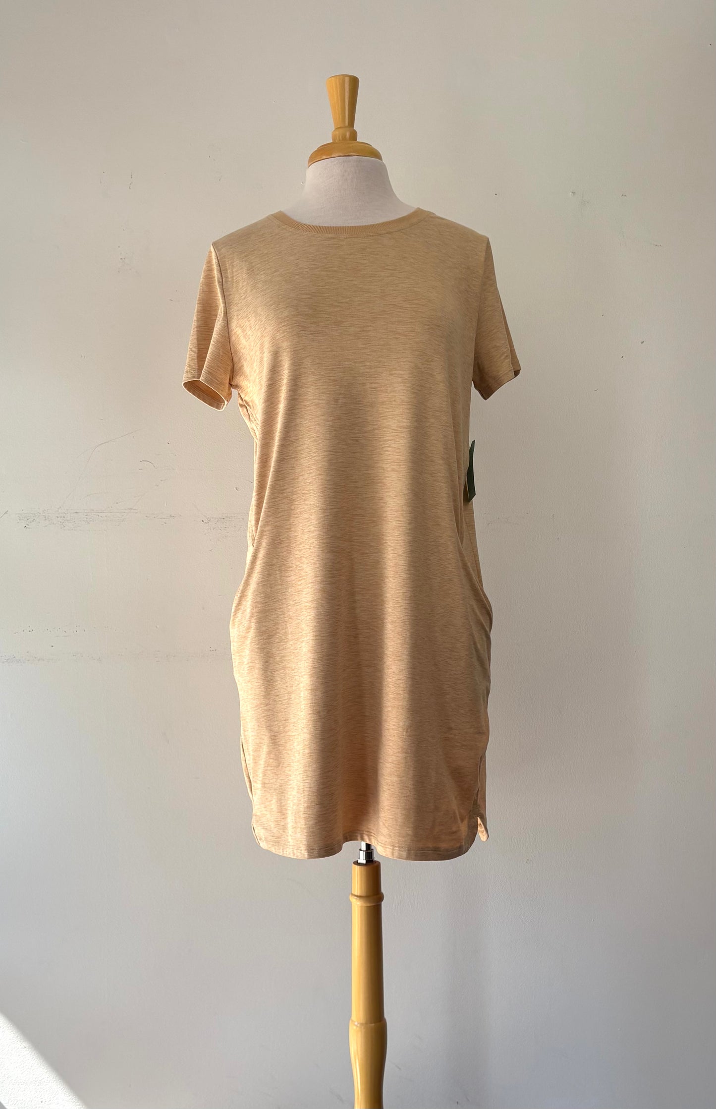 Robe T-shirt chiné caramel, encolure en rond, manche courte, poche | SRIV-32 (M)