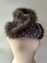 Charger l&#39;image dans la galerie, Foulard fourrure Hélènou
