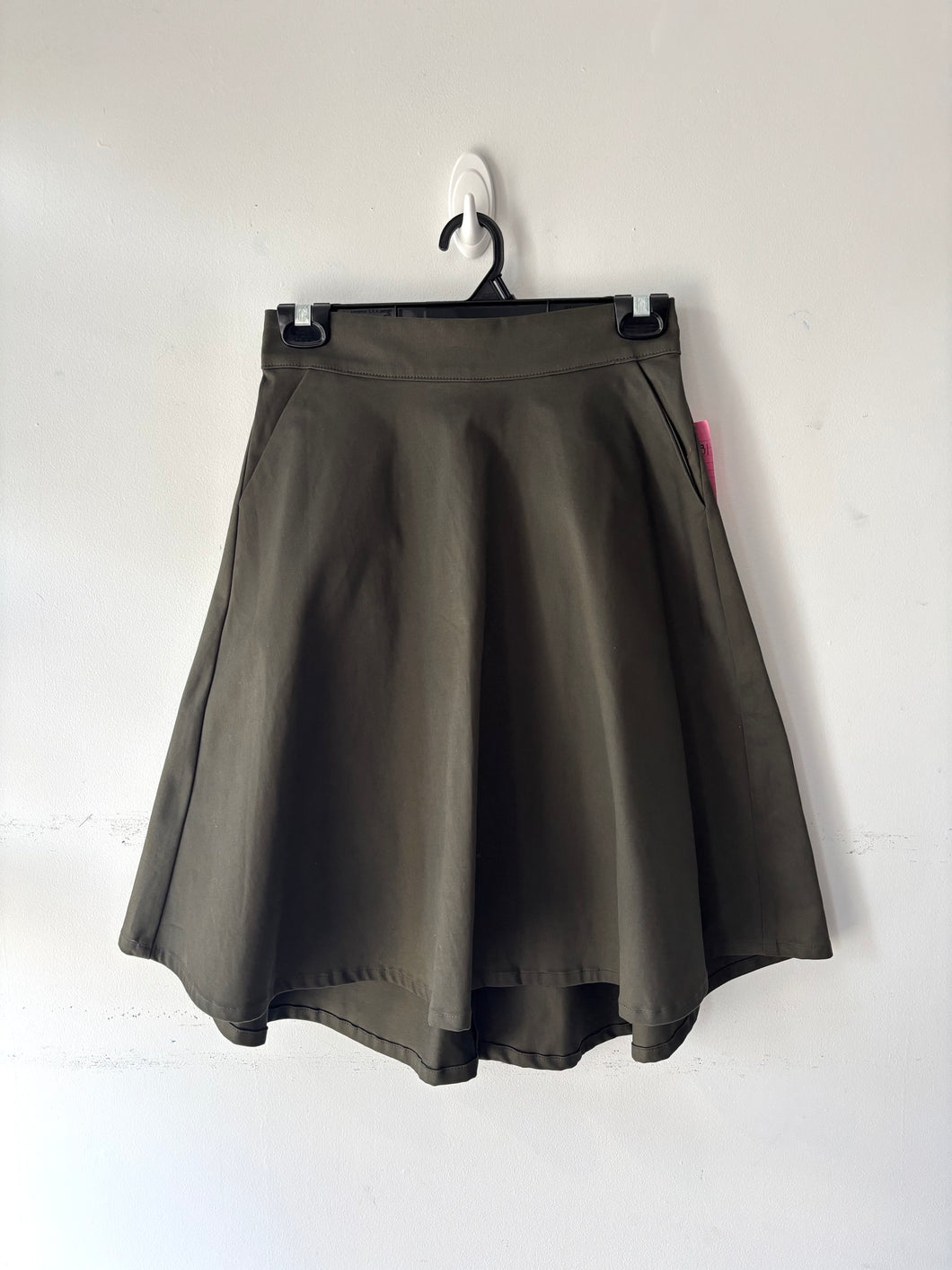 Jupe verte, MAS, neuve | CCHA-31 (S)