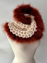 Charger l&#39;image dans la galerie, Foulard fourrure Hélènou
